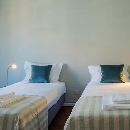 Succeed Campo Pequeno Pensión 3*