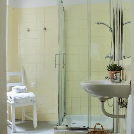 Guest house Succeed Campo Pequeno Lisbon